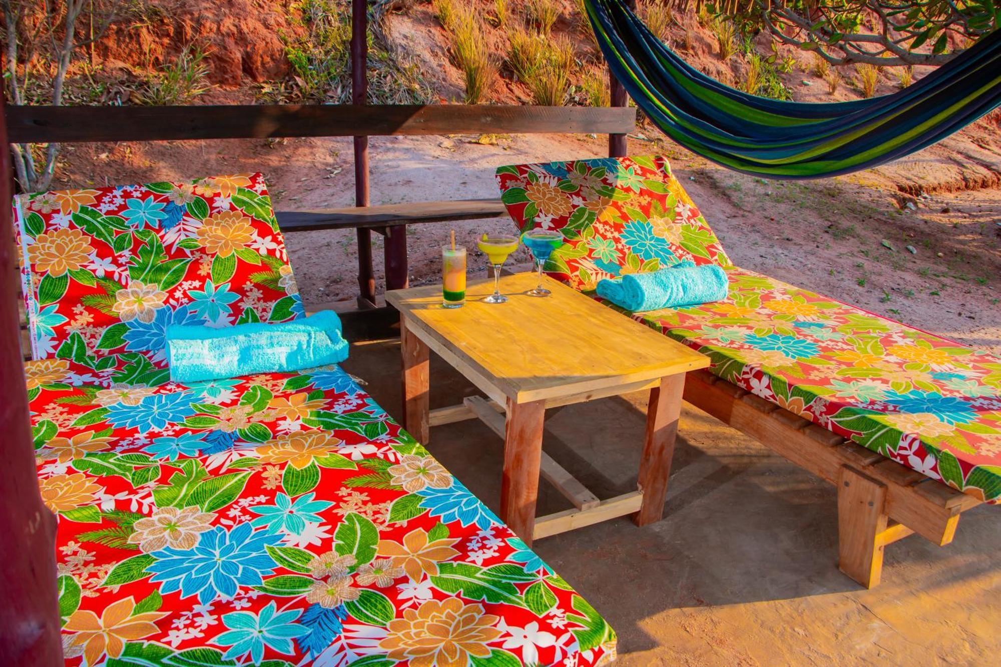 Ampazony Oasis Lodge Mahajanga Bagian luar foto